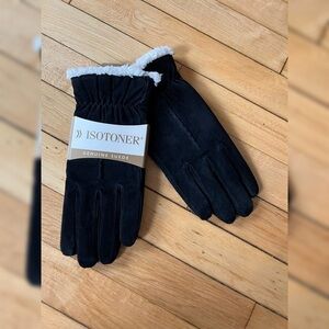 NWT Isotoner Genuine Suede gloves
